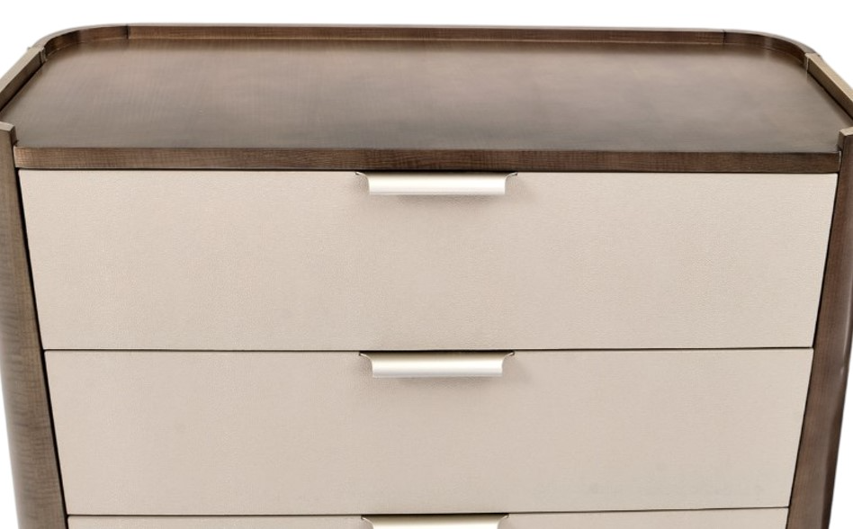 Michael Amini Roxbury Park Display Cabinet - Thumbnail 2