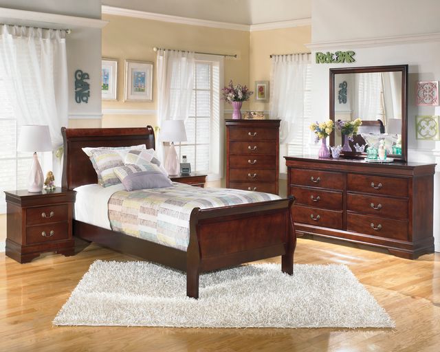 Signature Design by Ashley® Alisdair Dark Brown Twin Sleigh Headboard/Footboard-2