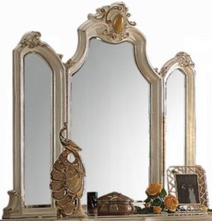 Click to view more images of the product.