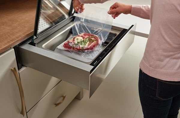 Wolf® 24" Stainless Steel Vacuum Seal Drawer-4
