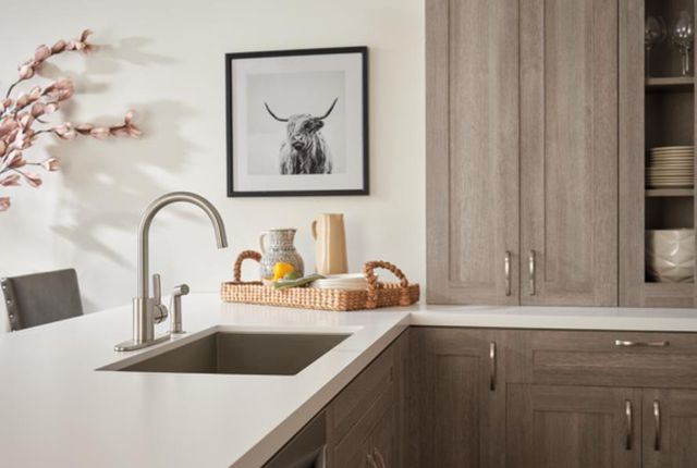 Peerless Precept® Stainless Single Handle Kitchen Faucet with Spray-3