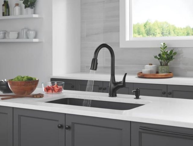 Peerless Retail Channel Product Matte Black Single Handle Pull-Down Kitchen Faucet with Soap Dispenser-3