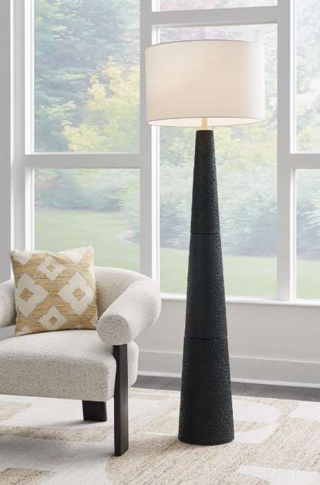 Signature Design by Ashley® Hallburg Black Floor Lamp-1