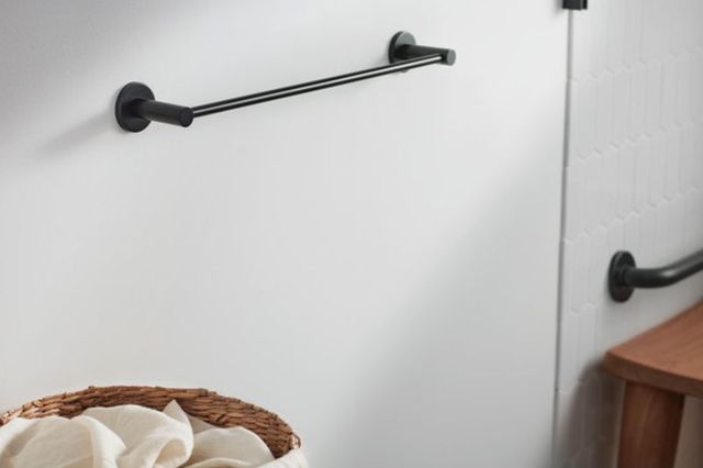 PEERLESS® Precept® Matte Black 18" Towel Bar-1