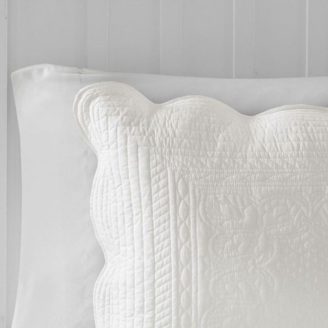 Olliix by Madison Park White Full/Queen Tuscany 3 Piece Reversible Scalloped Edge Coverlet Set-2
