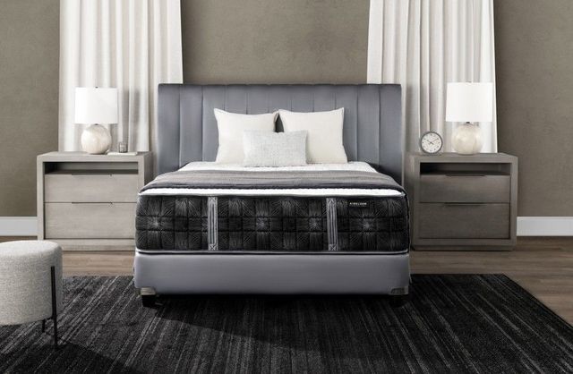 Aireloom® Pinnacle Summit 13" Hybrid Firm Tight Top Queen Mattress-1