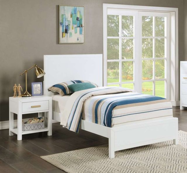 Winners Only® Fresno White Twin Panel Bed-2