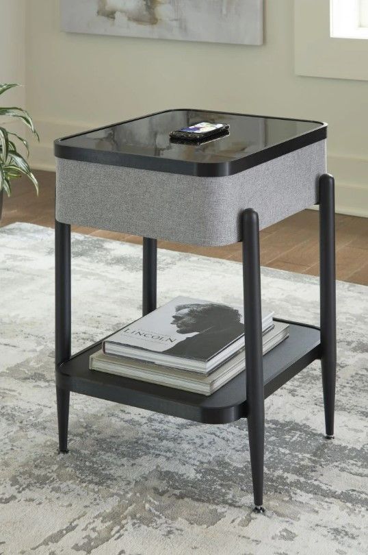 Signature Design by Ashley® Jorvalee Black Glass Accent Table with Gray Accent -3