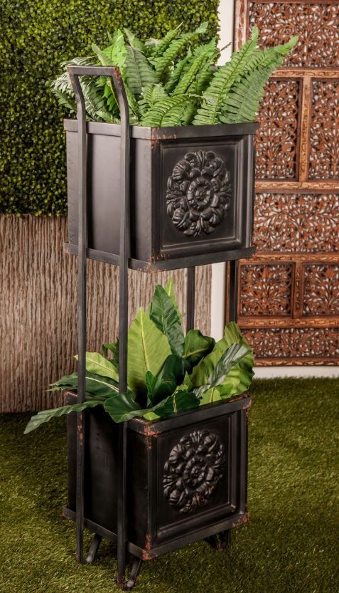 Deco Marche Black Iron Rustic Planter-3