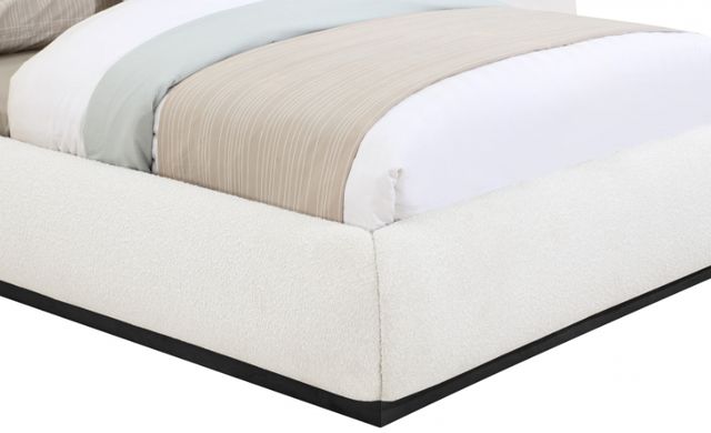 Meridian Furniture Vaughn Cream/Black Queen Boucle Fabric Upholstered Panel Bed-3