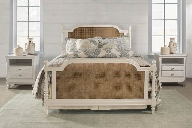HH2 Home Melanie White Queen Footboard-2