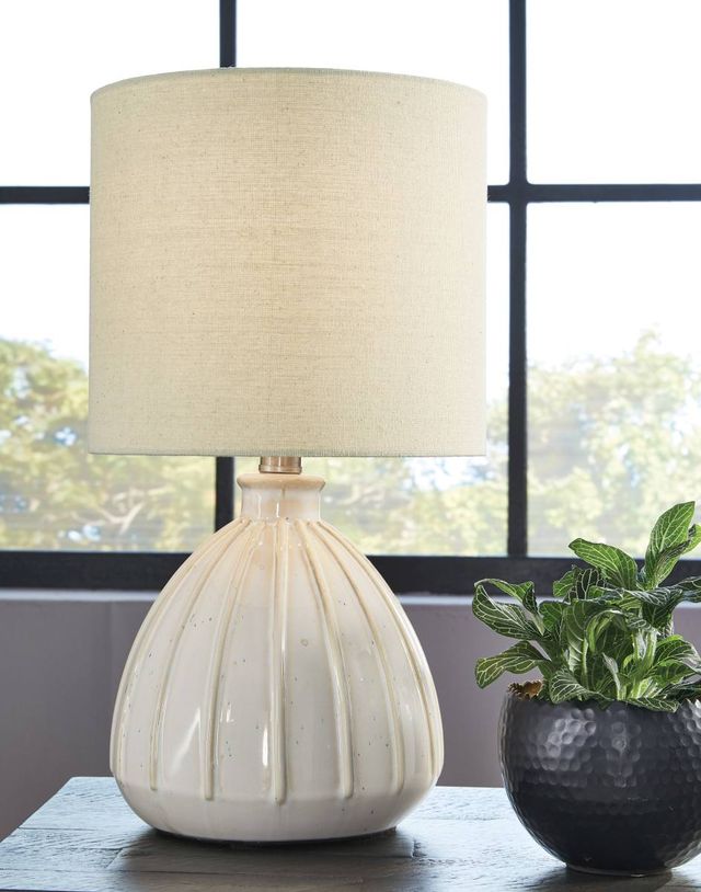 Signature Design by Ashley® Grantner 2-Piece Off-White Table Lamp Set-3