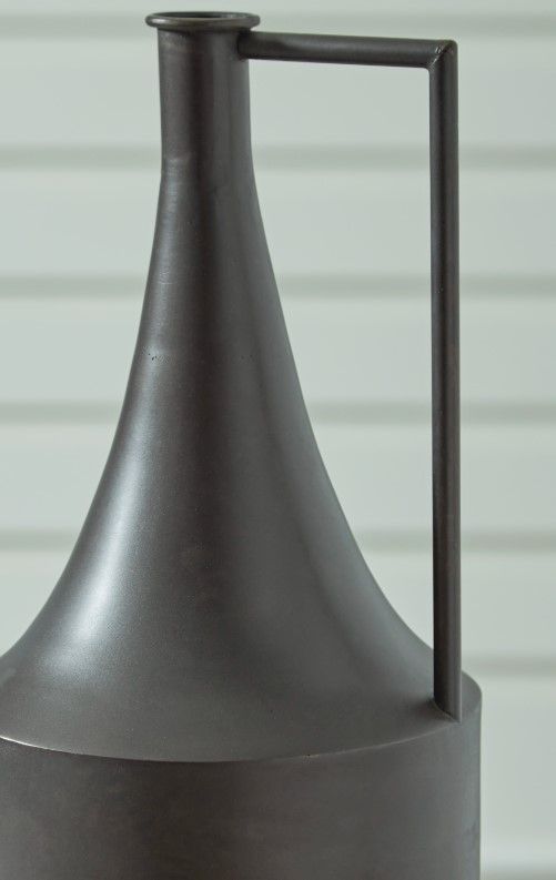 Signature Design by Ashley® Zainforth Distressed Brown Vase-2