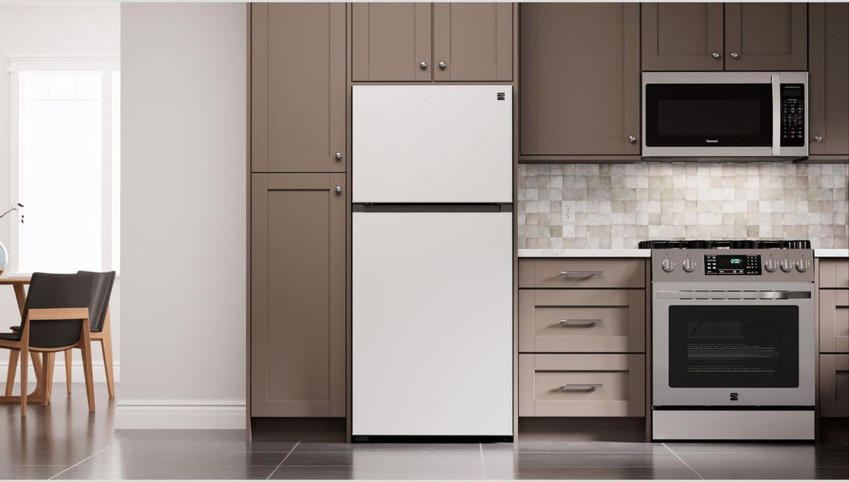 Kenmore® 30” 18.2 Cu.Ft. White Freestanding Top Freezer