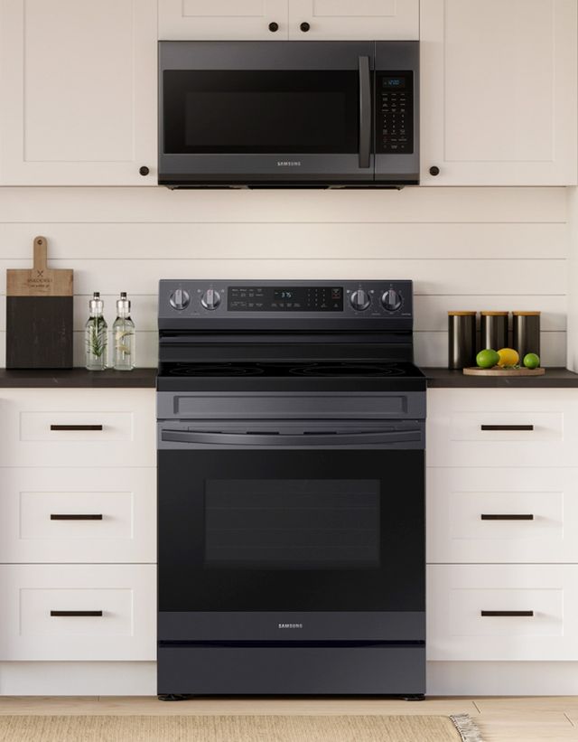 Samsung 30" Fingerprint Resistant Black Stainless Steel Smart Freestanding Electric Range-11