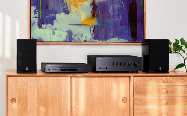 Yamaha® Black CD Player-3