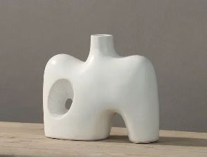 Renwil® Mariner Off-White Vase-4