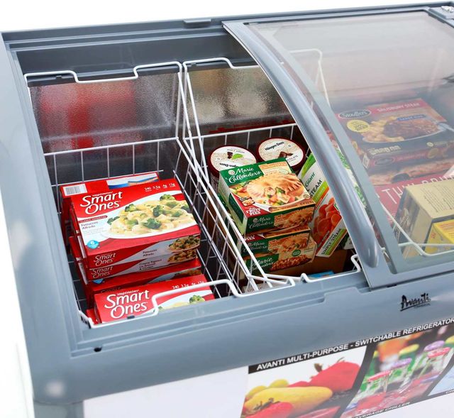 Avanti® 40" 9.5 Cu. Ft. White Commercial Refrigerator/Freezer-3