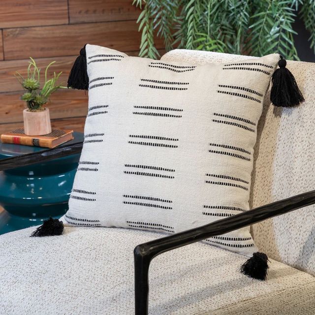 Signature Design by Ashley® Mudderly Black/White Pillow-3
