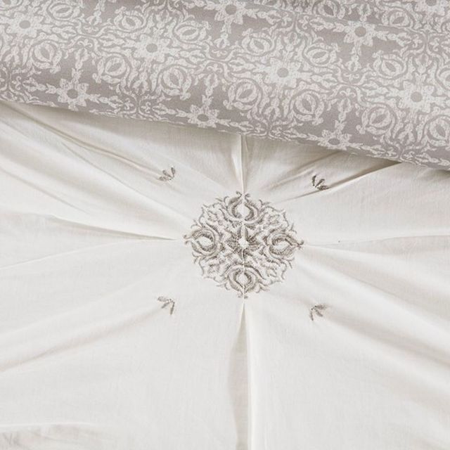 Olliix by Madison Park Ivory Full/Queen Malia 6 Piece Embroidered Cotton Reversible Comforter Set-3
