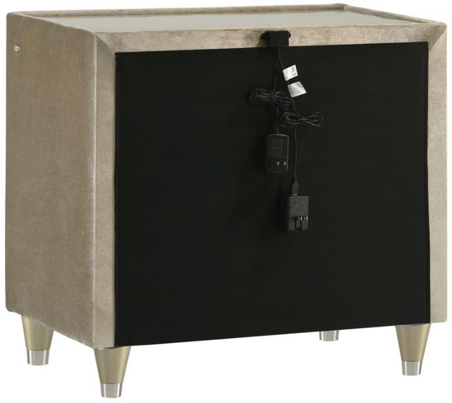 Coaster® Lorient 4-Piece Camel/Ivory Queen Panel  Bedroom Set-3