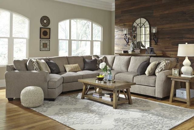 Benchcraft® Pantomine 5-Piece Driftwood Left-Arm Facing Sectional with Cuddler-2