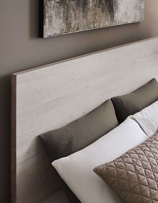 Artisan & Post by Vaughan-Bassett Joinery Washed White Oak California King Plank Panel Bed-2