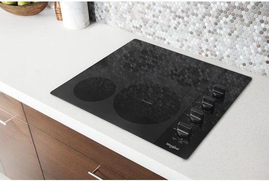 Whirlpool® 24" Black Electric Cooktop-3