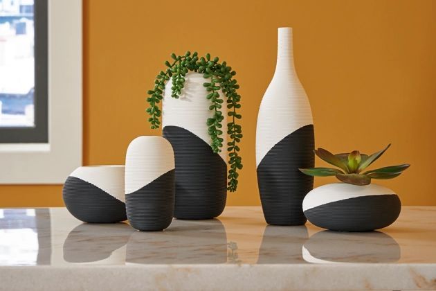 Signature Design by Ashley® Natilain 5-Piece Black/White Accessory Set-3