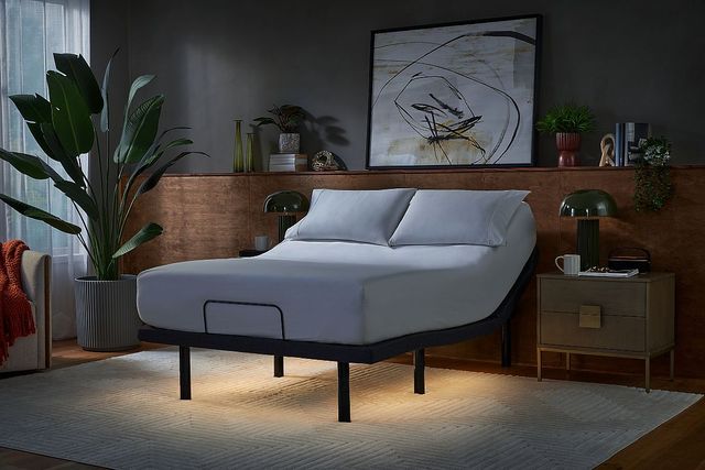 Beautyrest® baselogic™ Platinum Twin XL Adjustable Base-1