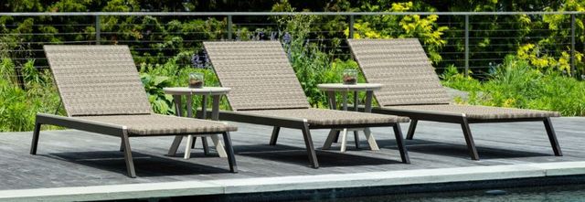 Seaside Casual MAD Chaise-2
