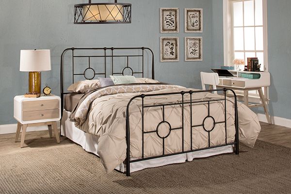 HH2 Home Trenton Black Sparkle Queen Headbaord And Footboard-4