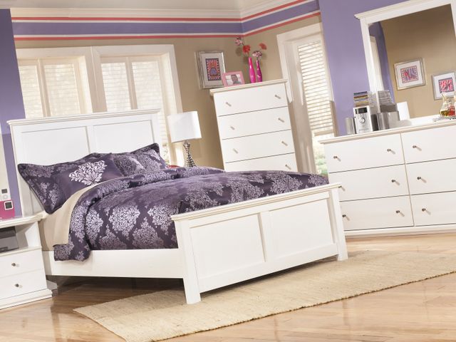 Signature Design by Ashley® Bostwick Shoals White Full Panel Bed-2