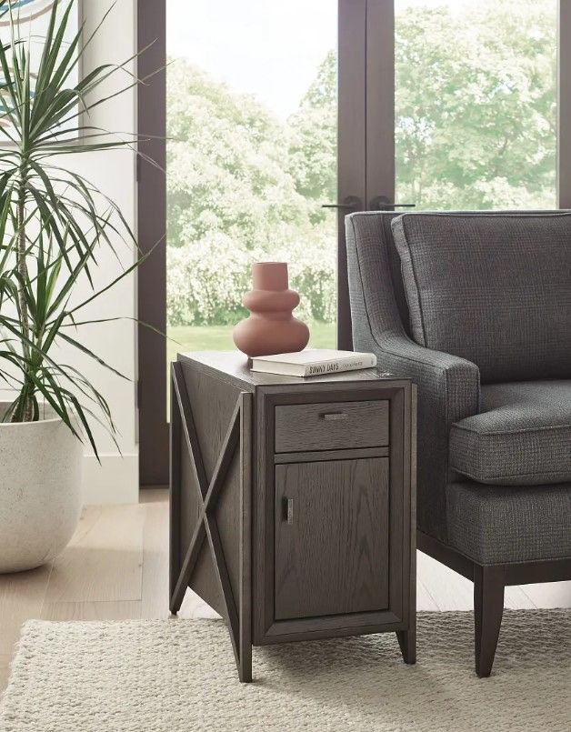 Hammary® Simon French Press Charging Chairside Table-1