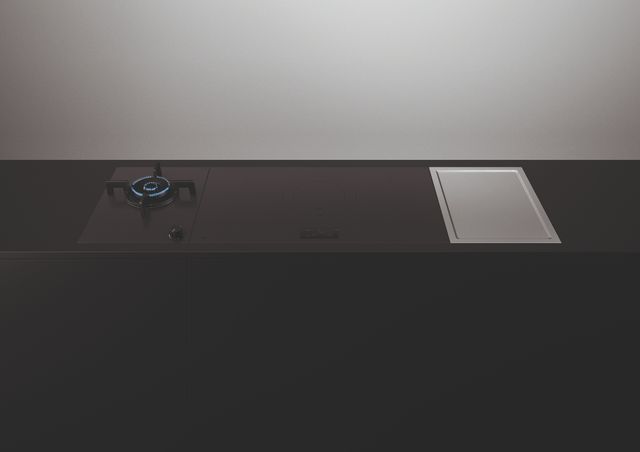 Fisher & Paykel 15" Black Glass Gas Cooktop-4