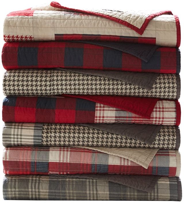 Olliix by Woolrich Red Sunset Quilted Throw-3