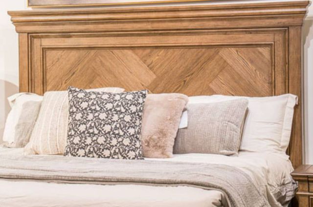 Signature Design by Ashley® Karallin Medium Brown Queen Panel Bed-1