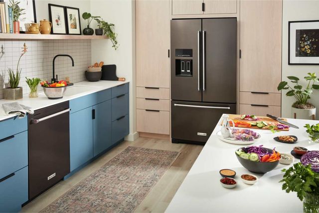 KitchenAid® 36 in. 27.0 Cu. Ft. PrintShield™ Black Stainless French Door Refrigerator-13