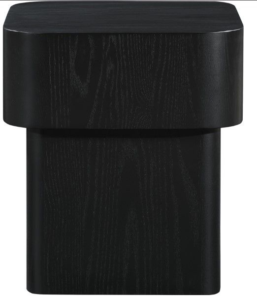 Meridian Furniture Oakmont Black End Table-1