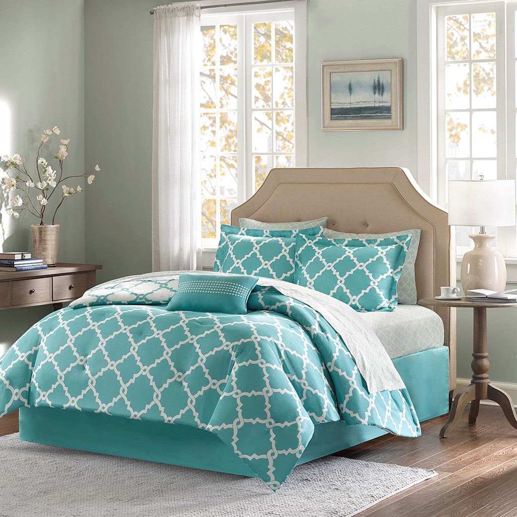 Olliix by Madison Park Essentials Merritt Aqua California King Reversible Complete Comforter and Cotton Sheet Set