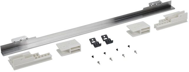 Whirlpool® Wall Range Flush Installation Kit