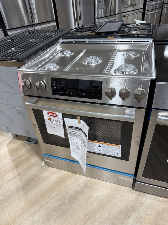 Bosch® 800 Series 30" Stainless Steel Slide In Gas Range-0