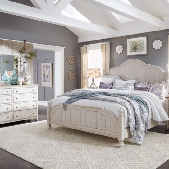 Liberty Furniture Farmhouse Reimagined 3-Piece Antique White/Chestnut King Poster Bed Set-1