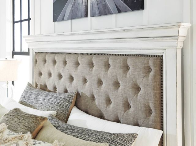 Benchcraft® Kanwyn Whitewash King Upholstered Panel Bed-4