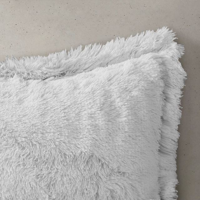 Olliix by CosmoLiving Cleo Grey Full/Queen Ombre Shaggy Fur Comforter Set-3