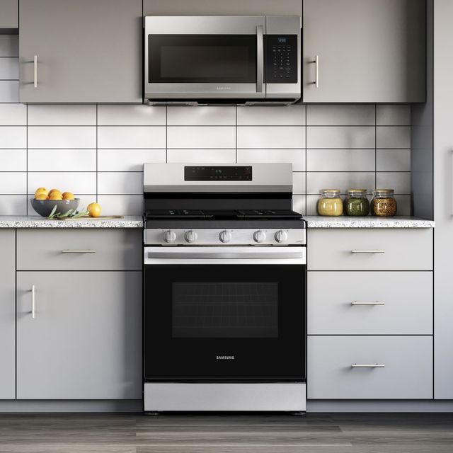 Samsung 30" Stainless Steel Smart Freestanding Gas Range-10