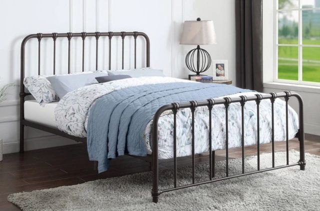Homelegance® Bethany Dark Bronze Queen Platform Bed-1