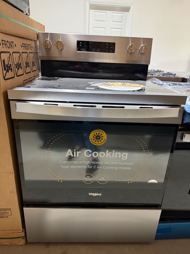 Clearance Whirlpool® 30"  Fingerprint Resistant Stainless Steel Freestanding Electric Range -0