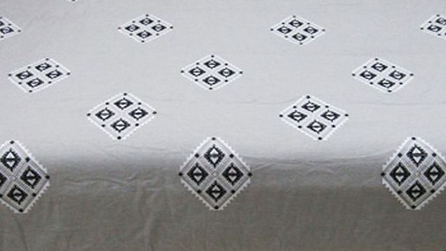 Signature Design by Ashley® Jawanza Gray Queen Comforter Set-1