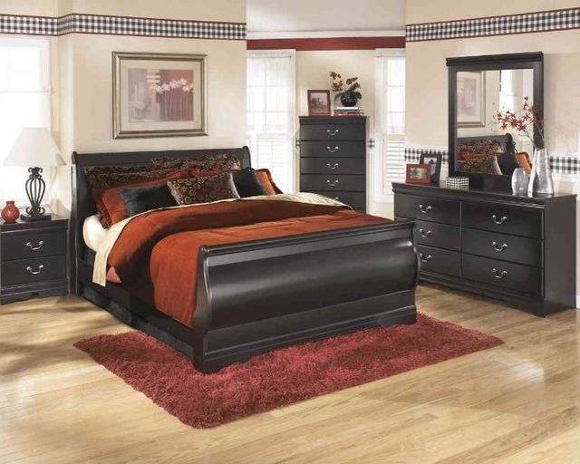 Signature Design by Ashley® Huey Vineyard 5-Piece Black Full Sleigh Bed Set-4